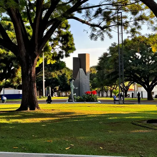 Descubra a Praça dos Mártires Descubra a Praça dos Mártires