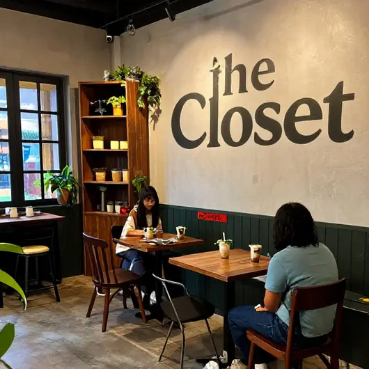 Descubra The Closet
